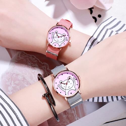 2021Girl pink little fresh girl style joker student simple woven band quartz watch