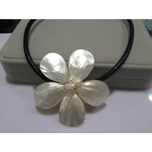 Free Shipping Natural Sea Shell Flower Pendant Choker Necklace Big Flower Women Jewelry Leather Necklace