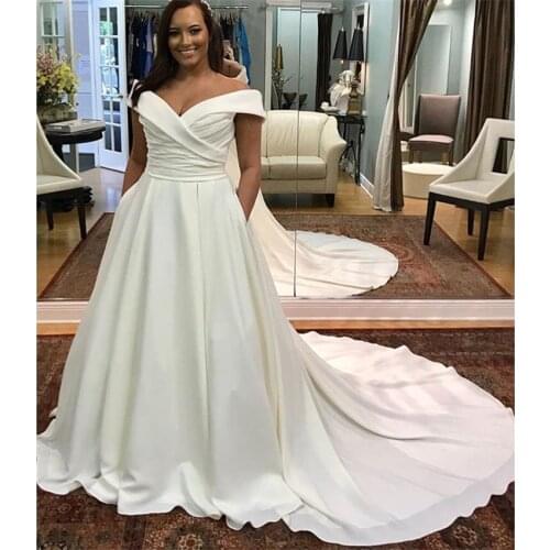Off Shoulder Plus Size Wedding Dress Boat Neck White Ivory Robe De Mariee Pleats Satin Zipper Back Bridal Dress Court Train