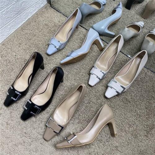 2021 Versatile Small Square Head Thick Heel Sexy Square Buckle Shallow Mouth Single Shoes OL Workplace Womens Shoes Blue Beige
