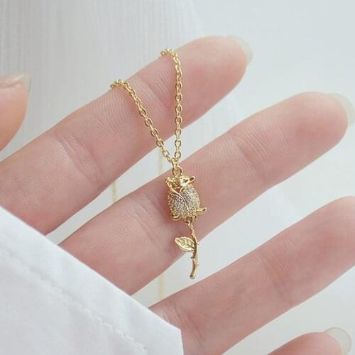 Korea New Fashion Jewelry Exquisite Copper Inlaid Zircon Golden Tulip Pendant Necklace Elegant Sexy Women Clavicle Necklace