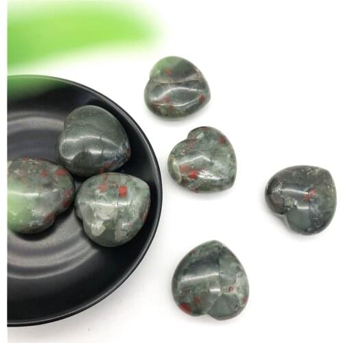 Drop Shipping 1PC Natural African BloodStone Heart Crystal Polished Stone Healing Decoration Gift Natural Stones and Crystals