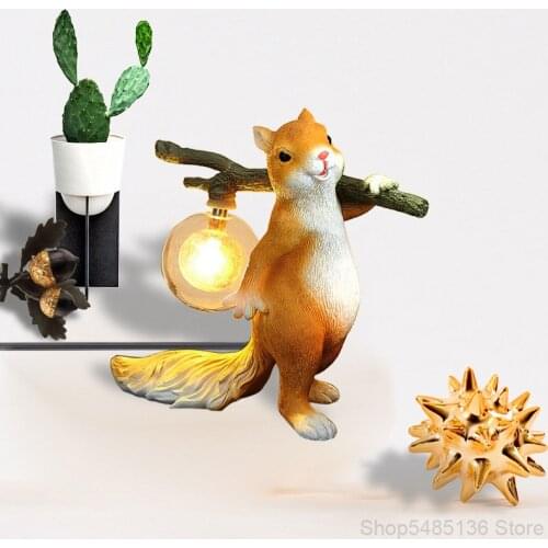Squirrel Table Lamps Led Resin Animal Desk Lamp Childrens Room Kids Night Light Bedroom Decor Bedside Light Fixtures Home Decor