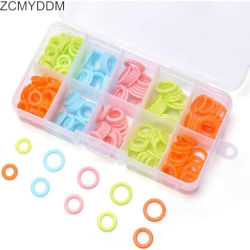 450pcs Plastic Stitch Markers Rings 3 Sizes with Storage Box for Crochet Locking Knitting Needle Clip Marking Circle Sewing Tool