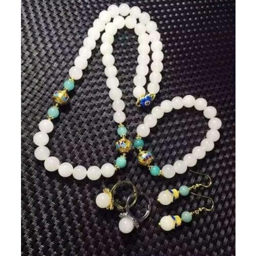 Fashion elegant white suit Qiao carved fine female models and Tian Yu four sets of natural authentic female jewelry