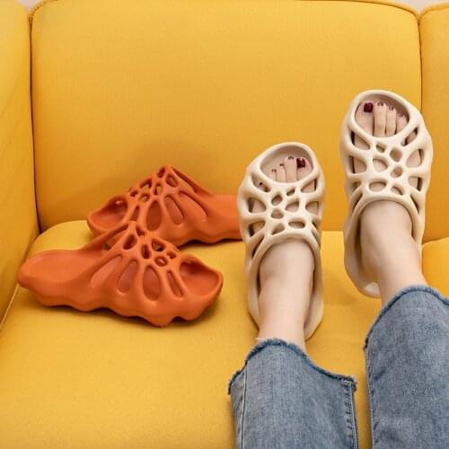 Slippers Womens New Korean-Style Net Red Skull Spider Web Slipper Indoor Non-Slip Bathroom Couple Slippers Wear-Resistant