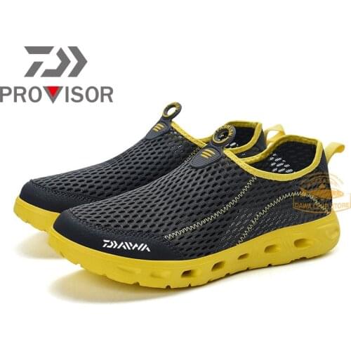 DAIWA Fishing Shoes Mens Outdoor Sports on Foot Wading Shoes Fishing Breathable Shoes Travel Camping Large Size Shoes 39-48