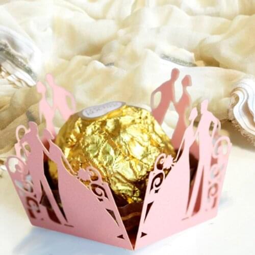 50pcs Bride And Groom Laser Cut Chocolate Wedding Gift Favors Chocolate Packing Candy Bar Favor Baby Shower Holder Party Decor
