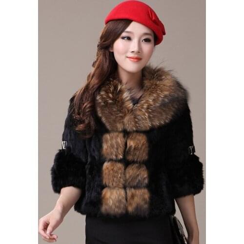 Genuine 2020 Rabbit Fur Coat Women Full Pelt Rabbit Fur Jacket Female Large Real Raccoon Fur Collar Winter Outwear YQ826