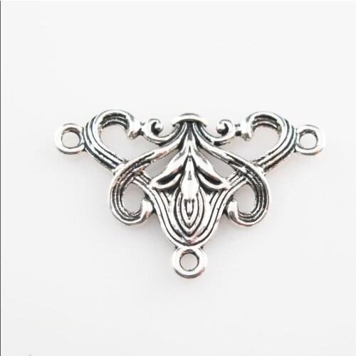 Fashion 10Pcs Tibetan Silver Color Triangle Flower Charms Connectors 20x31mm