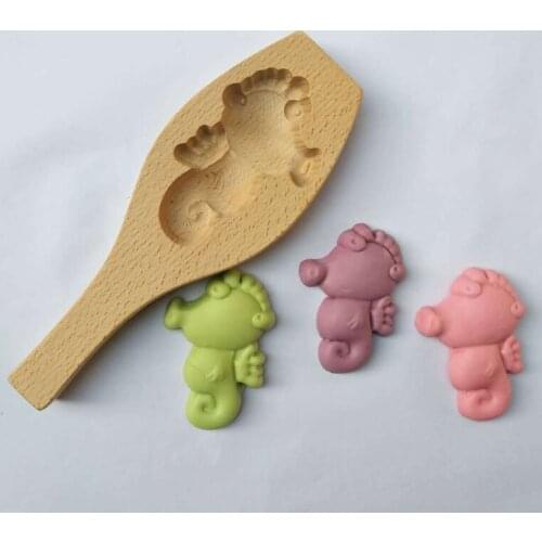 H7EA Mooncake Molds for Mid-autumn Festival Moon Cake Mould Cartoon Hippocampus Shape