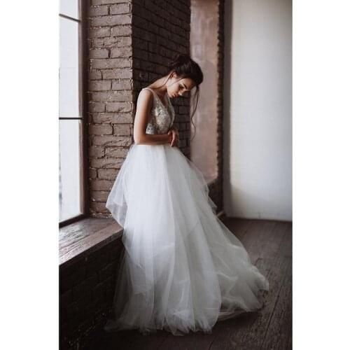Ivory Lace Tulle V-Neck Floor-Length Princess A-Line Wedding Dresses Chapel Train Sleeveless Bridal Gowns Custom Made