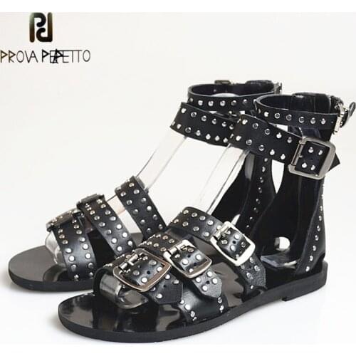 Summer New Style First Layer Cowhide Flat Bottom Middle Belt Buckle Decorative Rivet Open Toe Bag Heel Zipper Roman Sandals