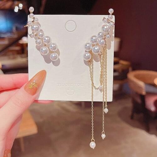 2021 New 1pair Korean Asymmetric Pearl Tassel Earrings Exquisite Ear Hanging Clip Earrings for Women Ear Cuff Wedding Jewelry