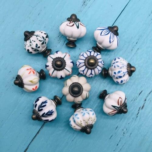 1x Vintage Shabby Knobs Blue and White Floral Hand Painted Ceramic Pumpkin Cupboard Wardrobe Cabinet Drawer Door Handles Knobs