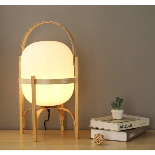 Japanese style solid wood table lamp warm simple modern creative bedroom log American small bedside table lamp bedside lamp