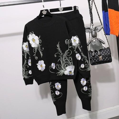 Spring Autumn Fashion Tracksuit Women Vintage Knitted Sweater + Little Feet Pants Embroidery Florals Two Piece Set Ladies H1581