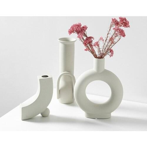 Modern White Ceramic Vases Chinese Style Simple Designed Pottery And Porcelain Vases For Artificial Flowers Decorative Figurines