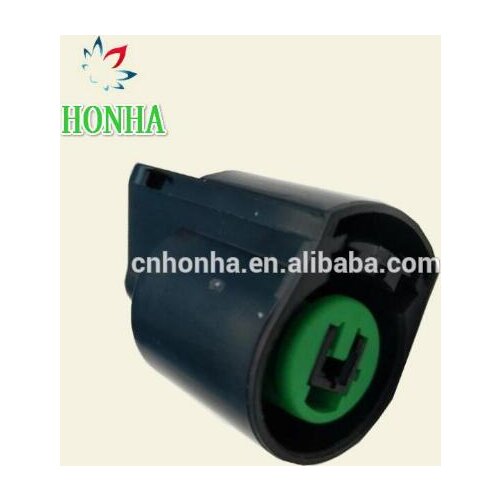 Freeshipping PB625-01027 KUM 1 Pin Male Auto Electrical Compressor Engine Connector Waterproof Plug