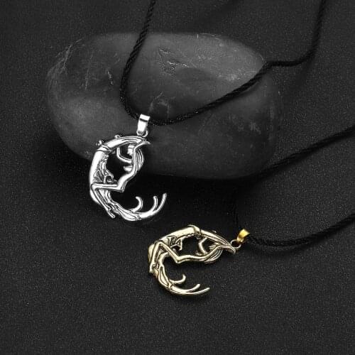 Cxwind Vintage Collier New Necklace Retro Women on Moon Pendant Female Charm Necklace Jewelry Collar Bijoux