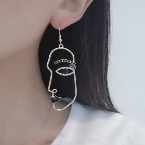 IOY IRENE Tassels Metal Crystal Earrings Pendants Vintage Hyperbole Personality Portrait Drop Earrings For Women Party Jewelry