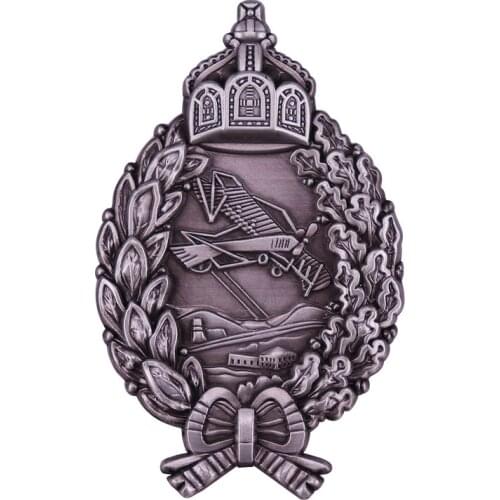 German Military Aircraft Observer Badge Signifying the joining of victory and strength hardiness these two qualities