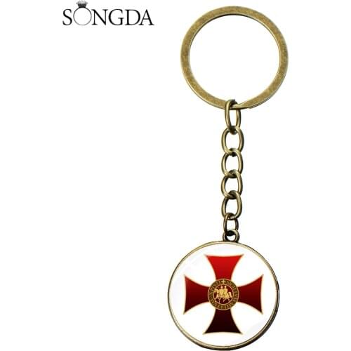 Classic Red Armor Shield Knight Templar Crusade Cross icon Keychain Solomons Masonic Sign Glass Cabochon Key Ring Chain