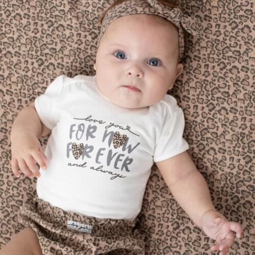 Fashion Toddler Kids Baby Boys Girls Clothes Sets Short Sleeve Letter Print Romper+Ruffles Shorts+Headband Casual Cotton Sets