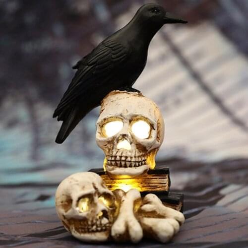 Raven On Skull Halloween Decoration Glowing Resin Skeleton Statue Creative Props for Home Garden Courtyard TS1