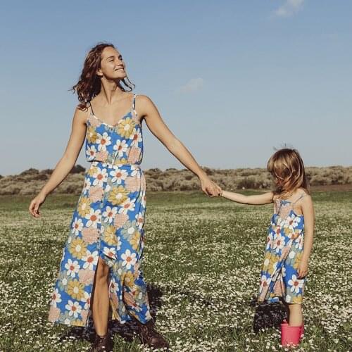Menoea Family Matching Outfits Holiday Style Strapless Floral Mother Daughter Baby Dresses Woman Girls Outfits Kids Clothes
