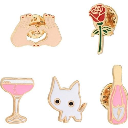 Brooch for clothes Anime on backpack cute for women Accesories Souvenirs and gifts woman jewelry luxury Brooches for pin