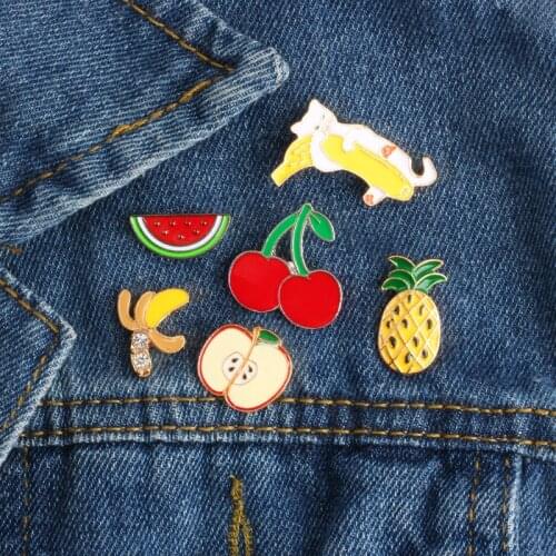 Cartoon Cute Fruits Brooches Pineapple Watermelon Banana Cherry Enamel Pins Metal Custom Fashion Jewelry for Kids Backpack Badge