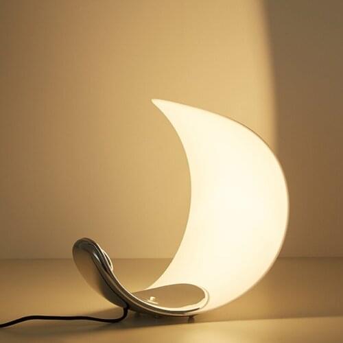 American Retro Moon Table Lamp for Bedroom Living Room Home Decor Table Lights Study Desktop Bedside Indoor Lighting Fixtures