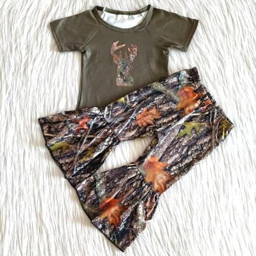 New arrival short sleeve raglan shirt and bell pants outfit girl fashion 2pieces outfit deer pattern girl christmas clothing set