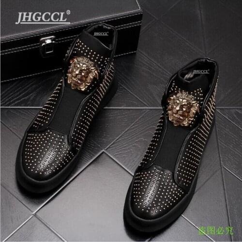 New brand rivet shoes mens leather loafers mens shoes thick low rivet Martin shoes high quality flat boots A26