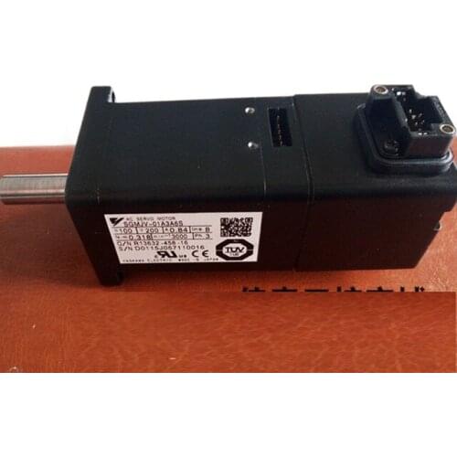2pcs New and original Yaskawa SGMJV-01A3A61 servo motor with 2pcs 7m power cable