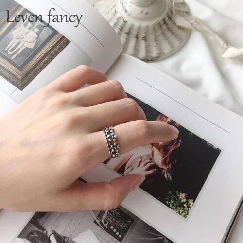 Beautiful Flora Vintage 925 Sterling Silver Daisy Summer Filigree Flower Retro Style Round Eternity Engagement Ring for Women