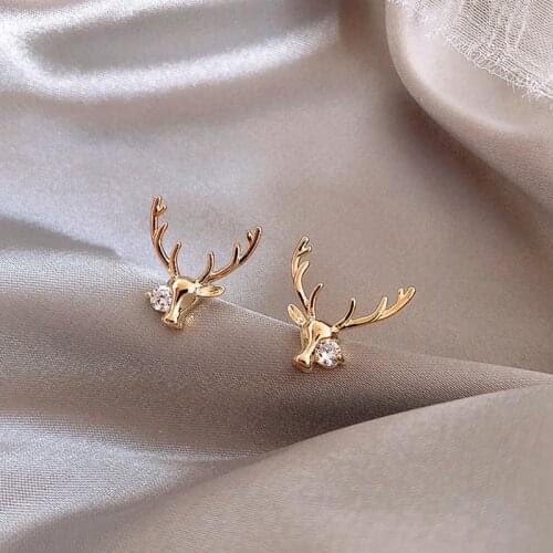 Cute Elk Stud Earrings Simple and Wild Christmas Earrings Personality Temperament Fashion Trendy Jewelry Earring for Women 2021