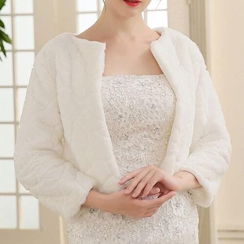 Hot Sale Fur Wedding Wraps Women Winter 3/4 Length Sleeves Bridal Fur Jacket Warm Fur Bridal Jacket Elegant Evening Coat