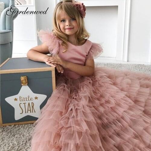 Gardenwed A-line Tulle Layers Girl Wedding Dress Wave Tired Satin Bow Sashes Communion Dress Organza Cap Sleeves Celebrity Dress