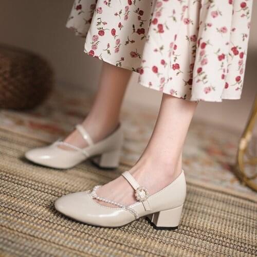 Vintage leather shoes women 2021 new red thick heel pearl Party Pumps buckle luxury designer Mary Jane shoes heels for women