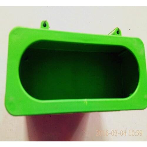 Free shipping 10pcs/lot Green color Birds hanging food box parrot pigeon food box plastic birds splash hamper food feeder