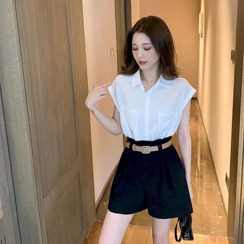 2021 Summer New Womens Suits Light Mature Wind Suits Waistcoat Shirt Short Sleeve Shirt and Casual Shorts Fashion Two Piece Set