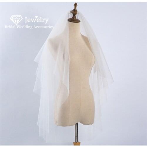 CC Wedding Veil Women Accessories Engagement Hair Ornaments Bridal Headdress Simple Design Exquisite Veils With Combs Sale QS102
