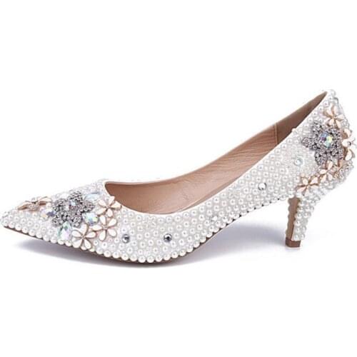 Womens high-end banquet single pearl shoes lady fashion pearl wedding shoes elegant pearl leather pointed a singleton