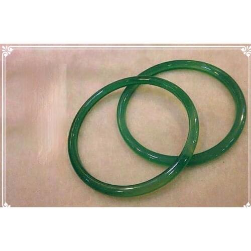 Hot Selling Women Natural Green Chalcedony Round Bangles Lady Charm Bangle Bracelet Hand-Carved Emerald Female Classic Party