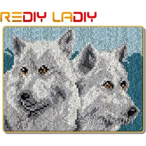 Latch Hook Rug Kits Crocheting Carpet Rug Wolf Brothers Acrylic Yarn Pre-Printed Canvas Cushion Mat DIY Crochet Tapestry Crafts