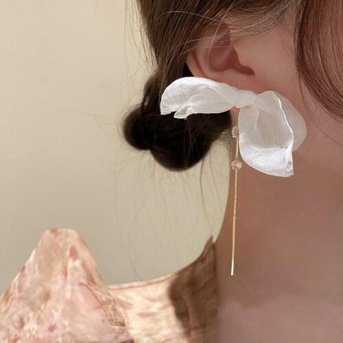 U-Magical Korean Lace Bowknot Oversize Imitation Pearl Dangle Earrings for Women Vintage Hollow Out Metal Earrings Jewellery