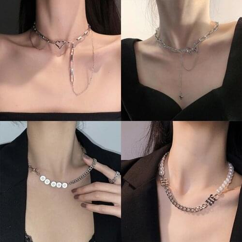 Hiphop Love Heart Coin Medallion Pearl Asymmetry Pendant Necklace for Women Fashion Letter Hollow Chunky Chain Necklace Jewelry