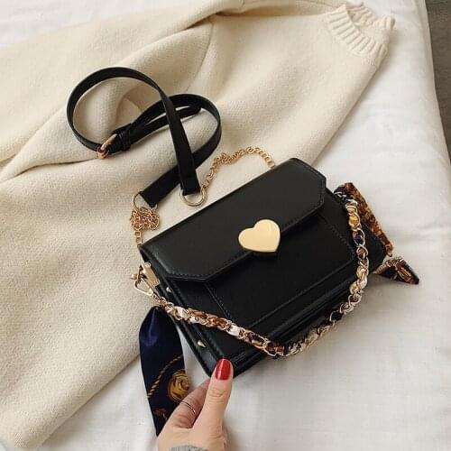 2021 New Shoulder Messenger Bag Fashion Women Bags White PU Women Bags Studded Messenger Bag Chain Bag Handbag